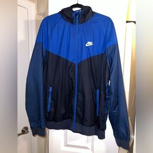 Nike Men's Sportswear Windrunner Hooded Jacket